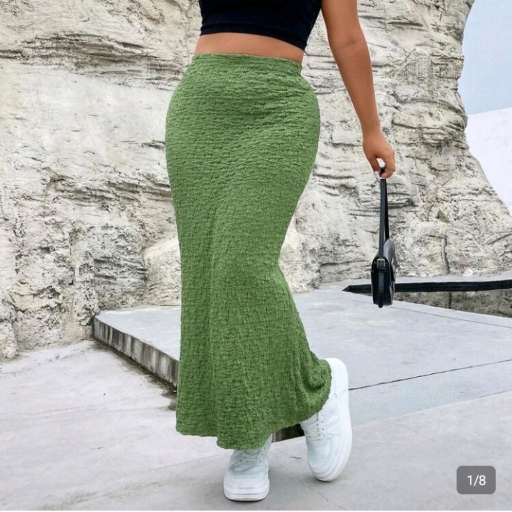 SHEIN Green Textured Maxi Skirt